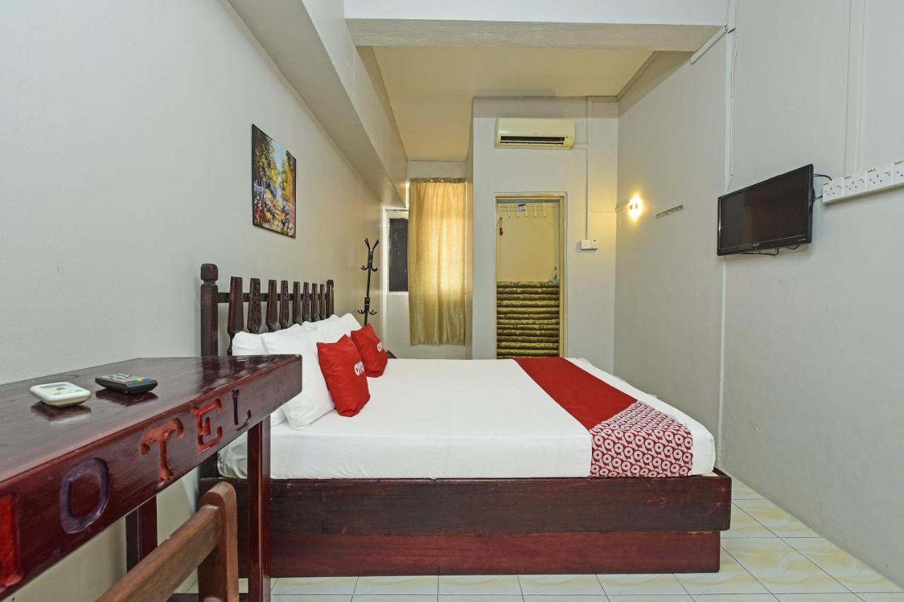 Super Oyo Capital O 90659 Raintown Timbers Hotel Taiping Eksteriør billede