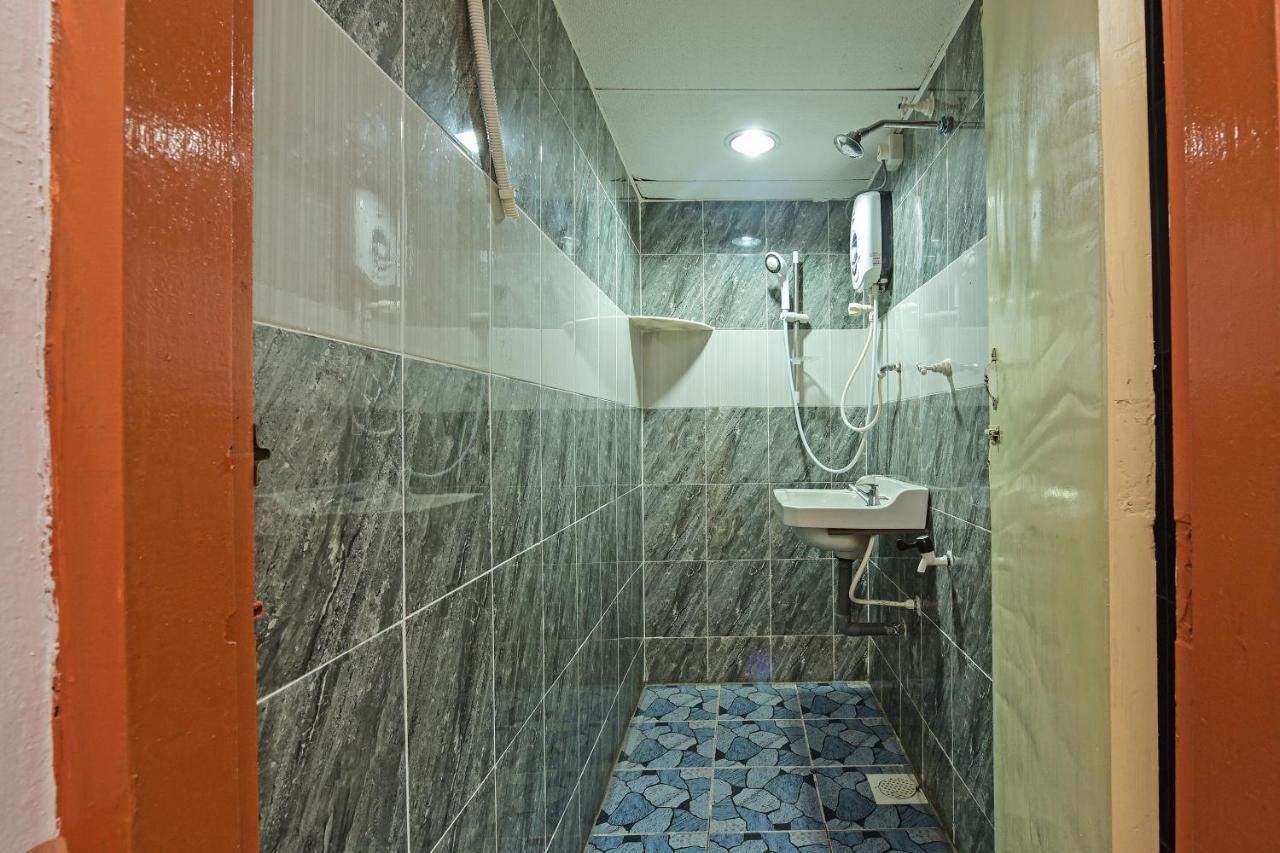 Super Oyo Capital O 90659 Raintown Timbers Hotel Taiping Eksteriør billede