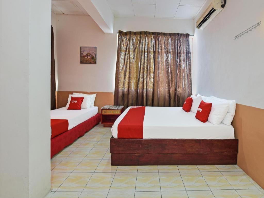 Super Oyo Capital O 90659 Raintown Timbers Hotel Taiping Eksteriør billede