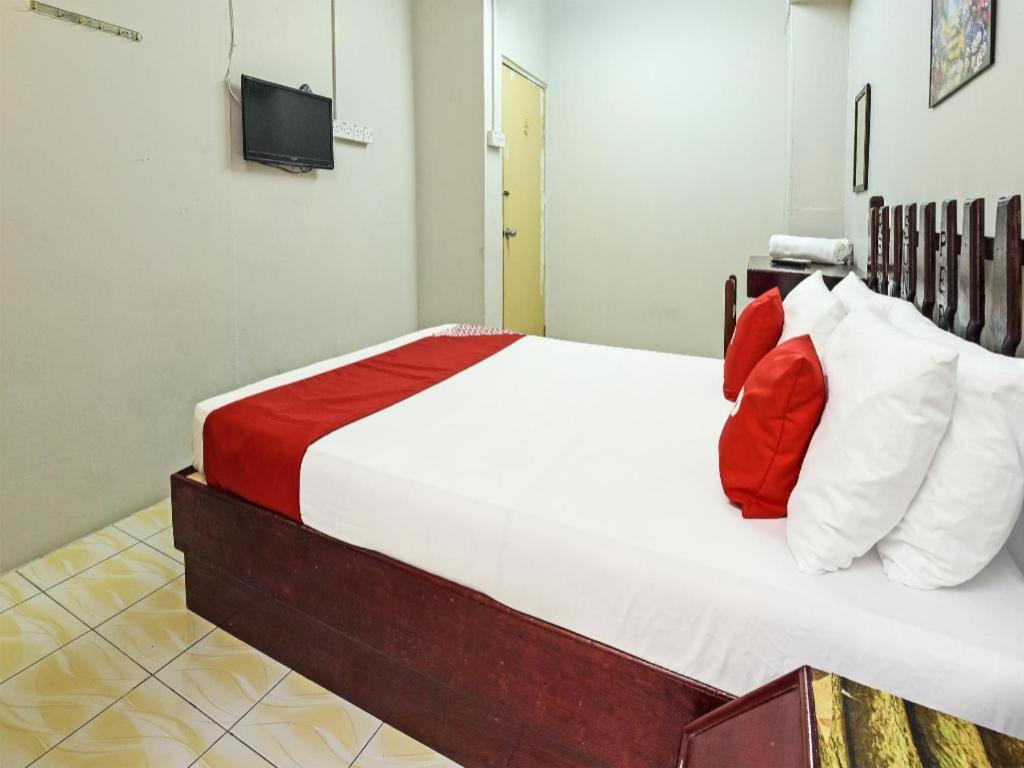 Super Oyo Capital O 90659 Raintown Timbers Hotel Taiping Eksteriør billede