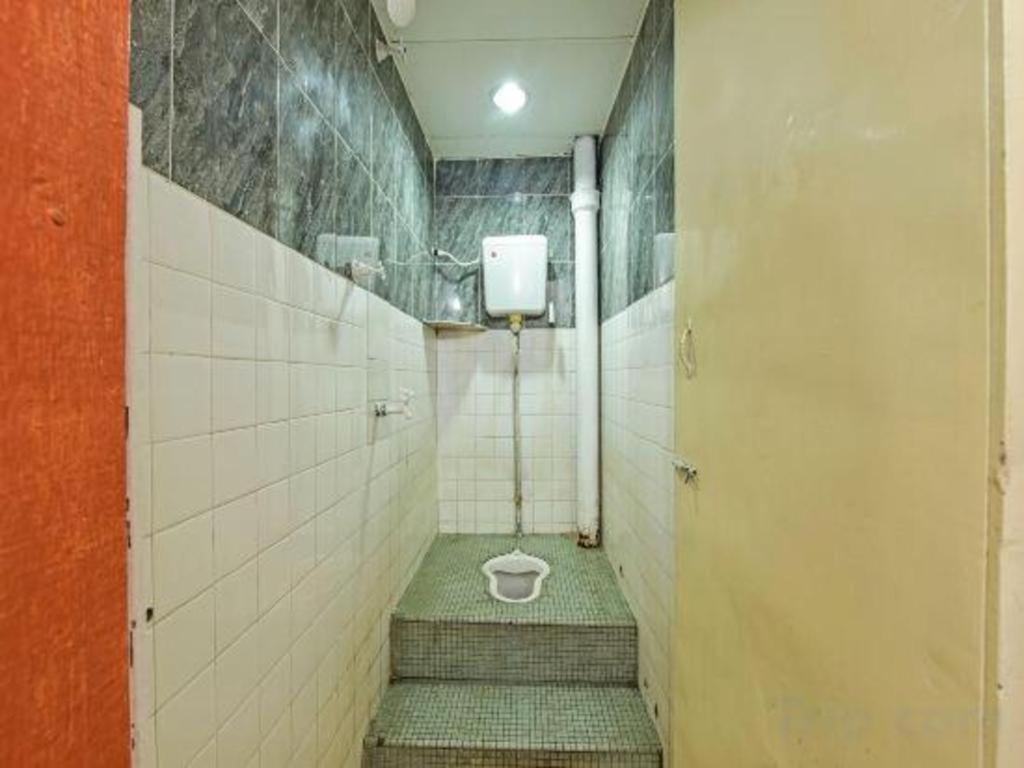 Super Oyo Capital O 90659 Raintown Timbers Hotel Taiping Eksteriør billede