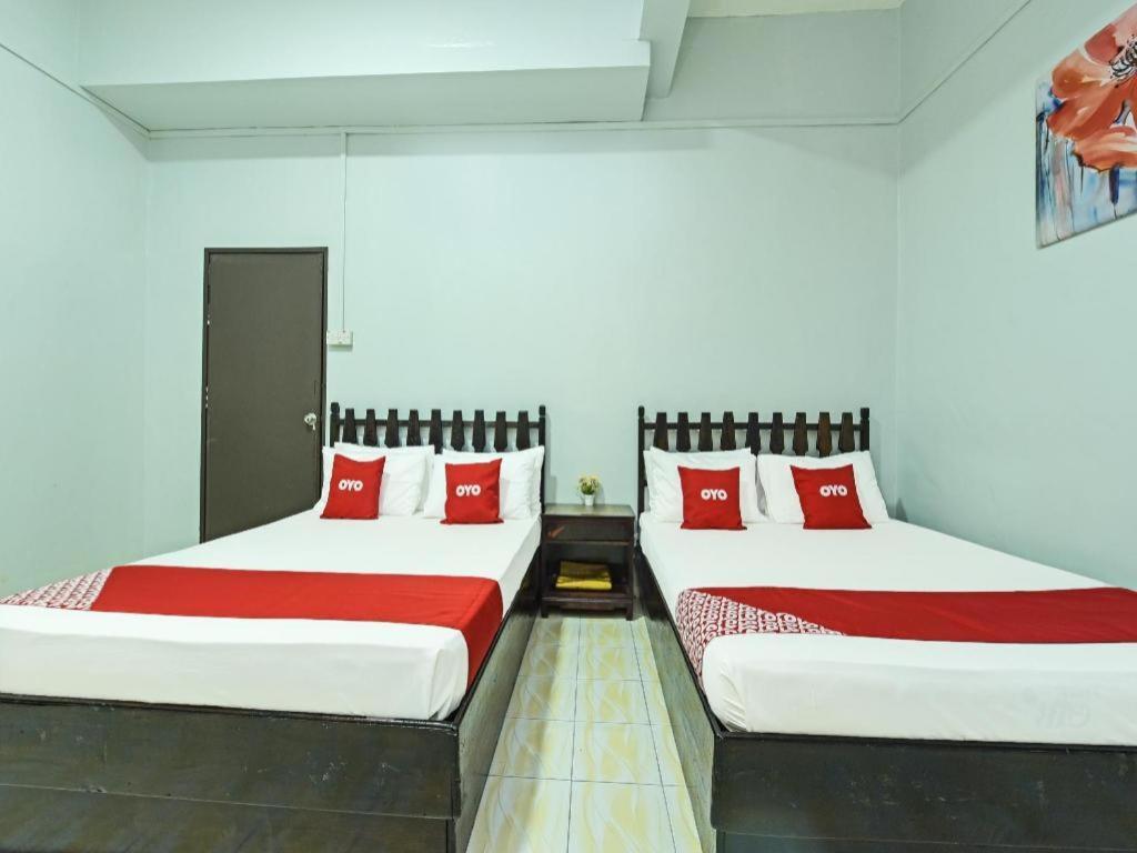 Super Oyo Capital O 90659 Raintown Timbers Hotel Taiping Eksteriør billede