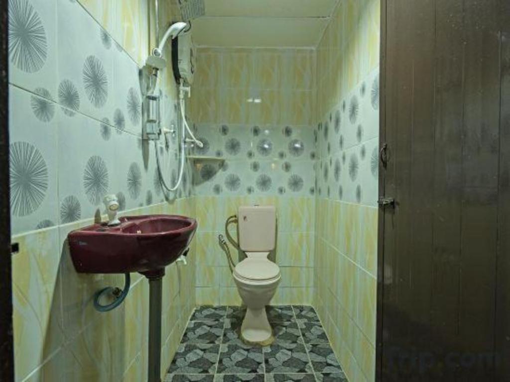 Super Oyo Capital O 90659 Raintown Timbers Hotel Taiping Eksteriør billede
